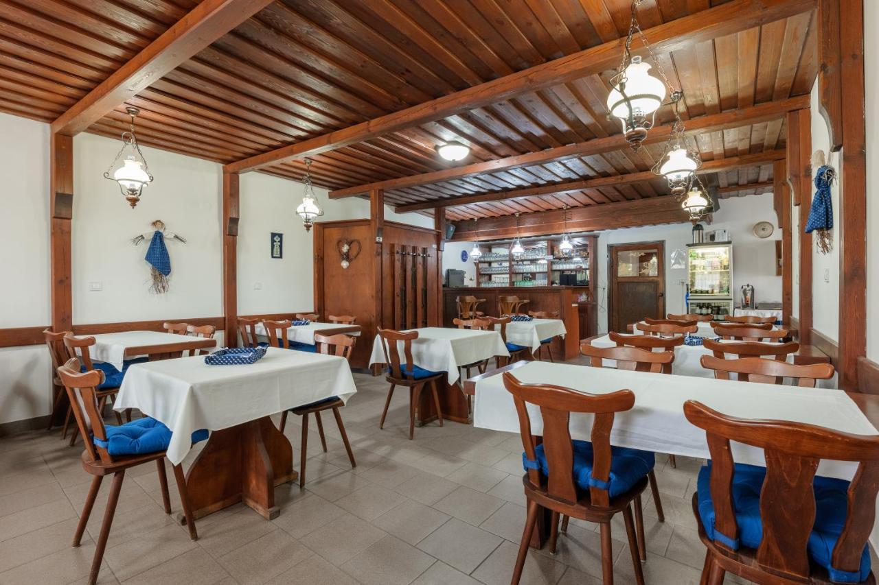 Penzion Posada Podivin Buitenkant foto